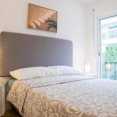 Casa Sim * Lagos
